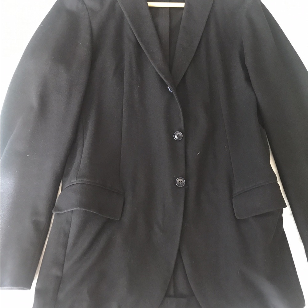 Gorgeous Bottega Veneta 100% cashmere!